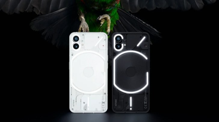 Nothing phone 1 in black and white colour options is seen in this photo