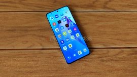 Oppo Reno8 Pro's front screen is in this photo