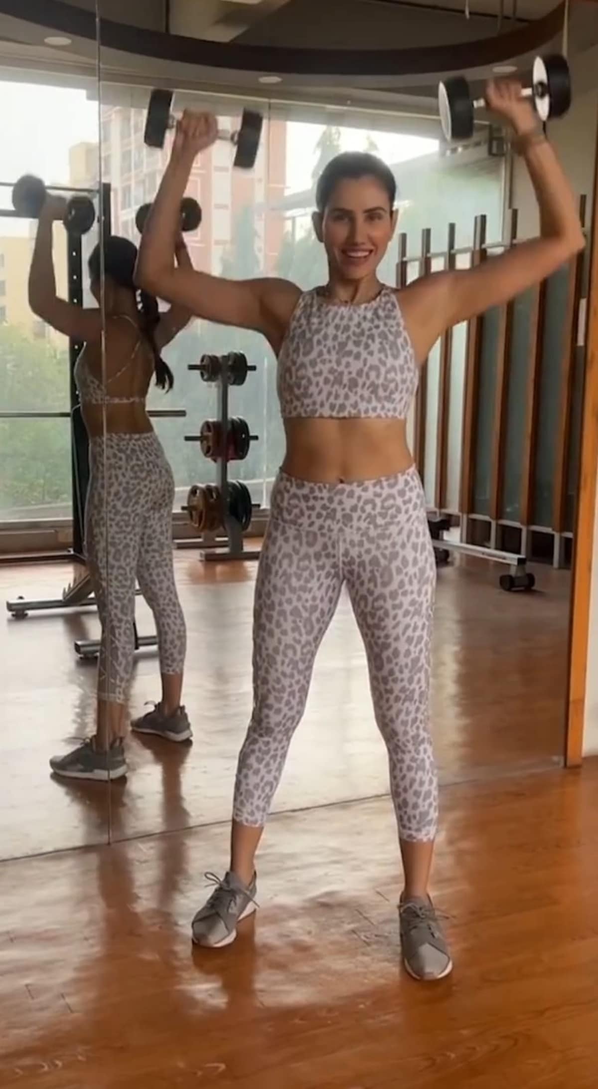 Sonnalli Seygall shows how to look chic in gym wear