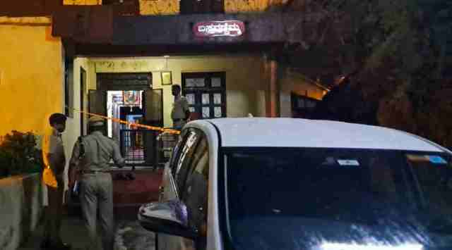 A team of police investigating at Shivaranjan Bolannavar's house. (Photo: By special arrangement)