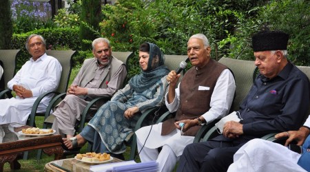 Presidential candidate of the combined opposition parties Yashwant Sinha interacts with President of National Conference and People's Alliance for Gupkar Declaration, Farooq Abdullah, Mehbooba Mufti, CPI-M Leader Yousuf Tarigami and other PAGD leaders during their meeting in Srinagar. (PTI)