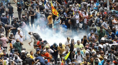 Sri Lanka crisis - Sri Lanka Protests Live Updates: Protesters storm  President Gotabaya Rajapaksa's official residence