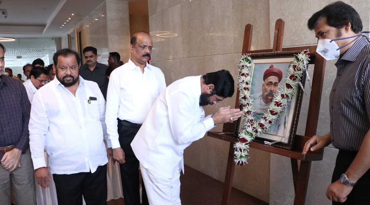 Chief Minister Eknath Shinde pays tributes to Bal Gangadhar Tilak on his birth anniversary, in Mumbai on Saturday. (Express Photo)