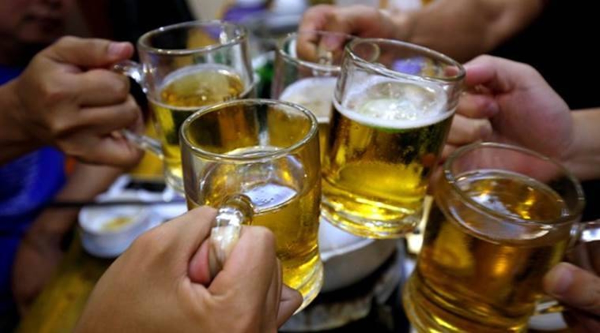 Deutsche Kneipe bietet neues Angebot zum Tausch von Öl gegen Bier