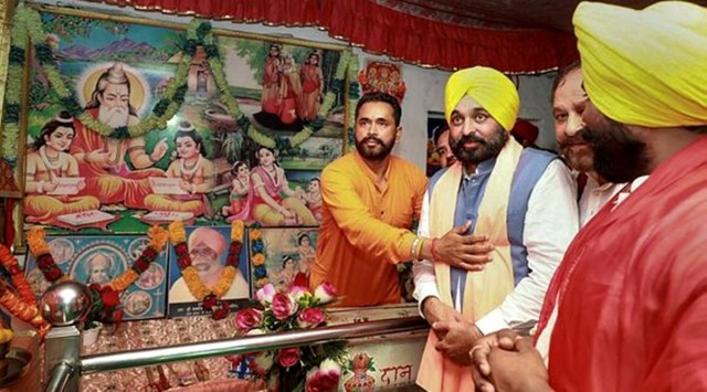 While Mann thanked Lok Sabha speaker Om Birla in Punjabi, Dr Gurpreet Kaur's handle retweeted the same message and thanked Birla, apart from replying to cabinet ministers Aman Arora and Harjot Bains.
(PTI Photo)
