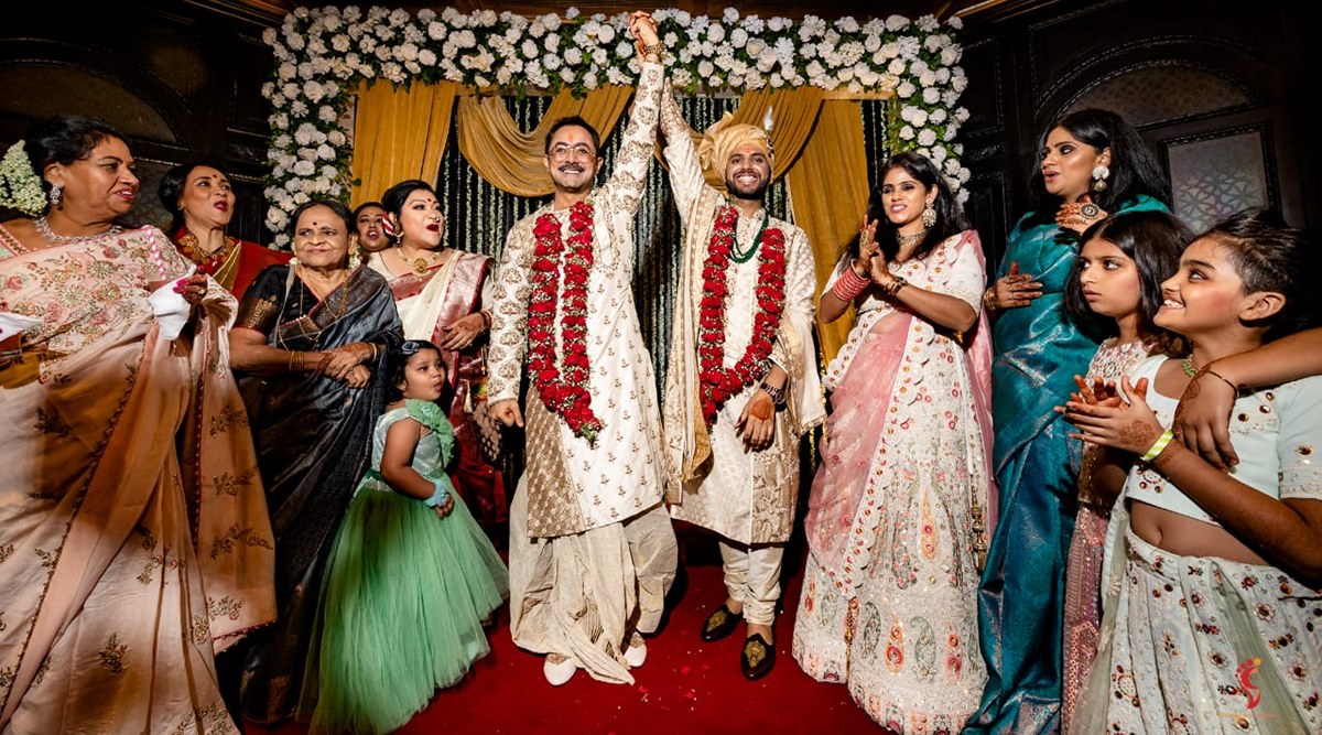 Gay couple ties the knot in Kolkata, says 'love always wins ...