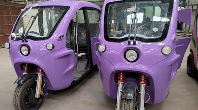 The Delhi Metro will begin services with 50 e-autos from Dwarka sub city’s Sector 9 Metro station. (Express Photo)