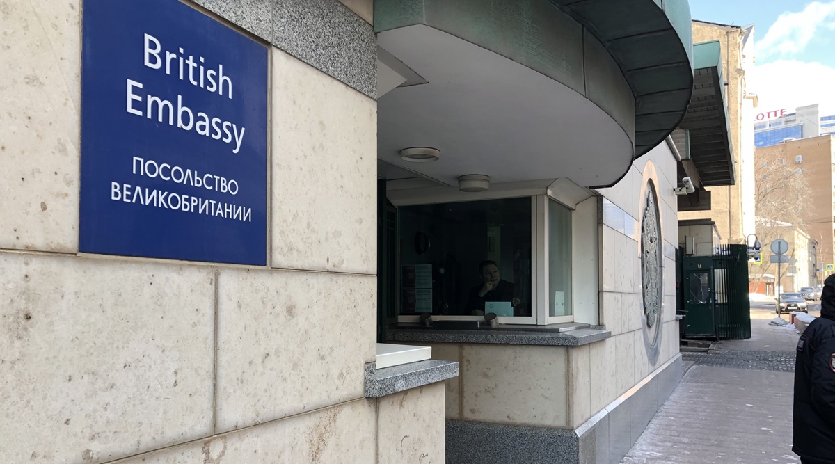 Росія кочує США та Великою Британією та перейменовує вулиці посольств на сепаратистські регіони України