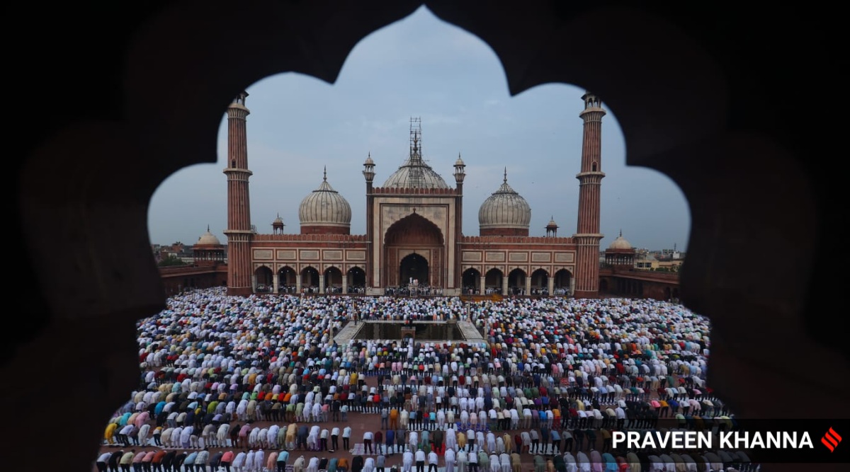 Delhi's Jama Masjid says won't allow 'women who come alone', 'give ...