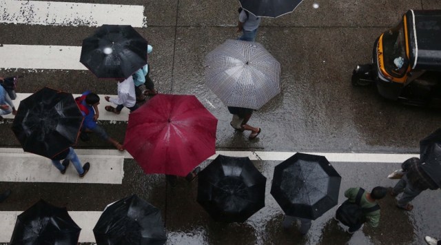 IMD said Mumbai city and its suburban belts will see a partly cloudy sky with moderate to light rainfall for the next 48 hours. (File Representational Photo)