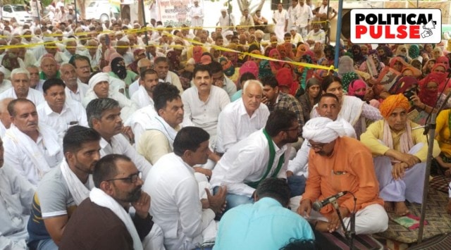 Farmers at Balsamand police post in Hisar district on Friday. (Sourced image/Express)