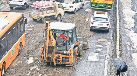 Surat, National Highway Authority of India, Vapi, Silvassa, Ahmedabad, Ahmedabad news, Gujarat, Gujarat news, Indian Express, India news, current affairs, Indian Express News Service, Express News Service, Express News, Indian Express India News