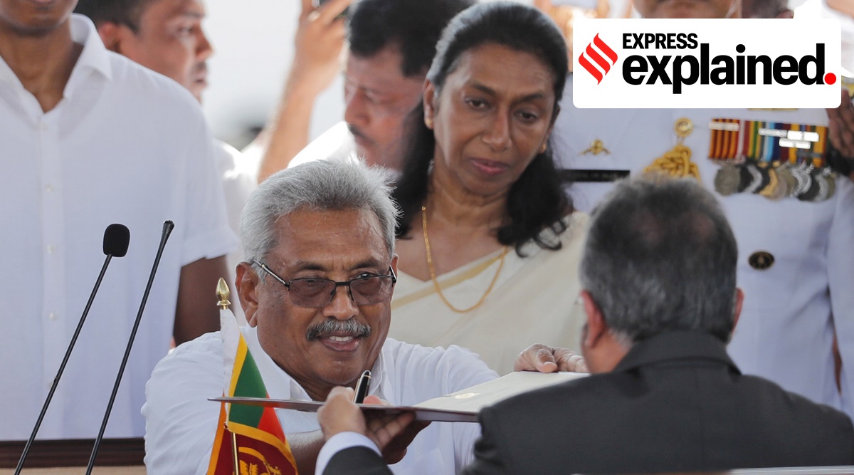 설명: 고타바야 라자팍사(Gotabaya Rajapaksa)는 스리랑카를 떠났지만 여전히 그 대통령입니다.  다음은 헌법 37.1조의 작동 방식입니다.