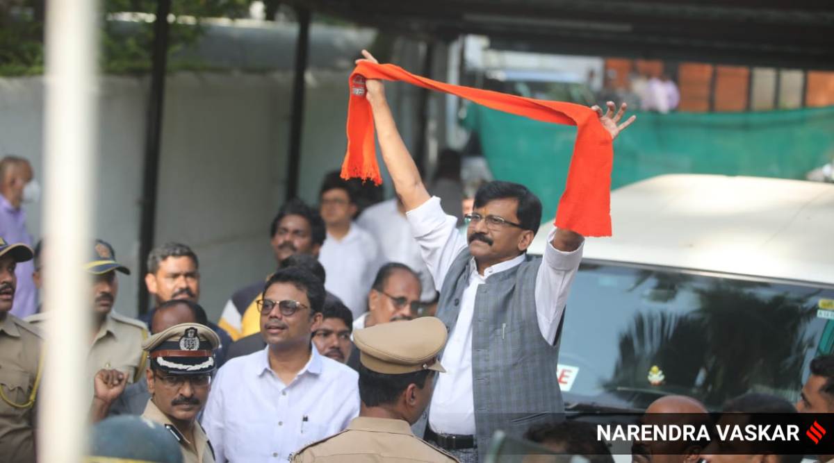 patra-chawl-land-scam-case-ed-detains-sanjay-raut-after-raiding-his-residence