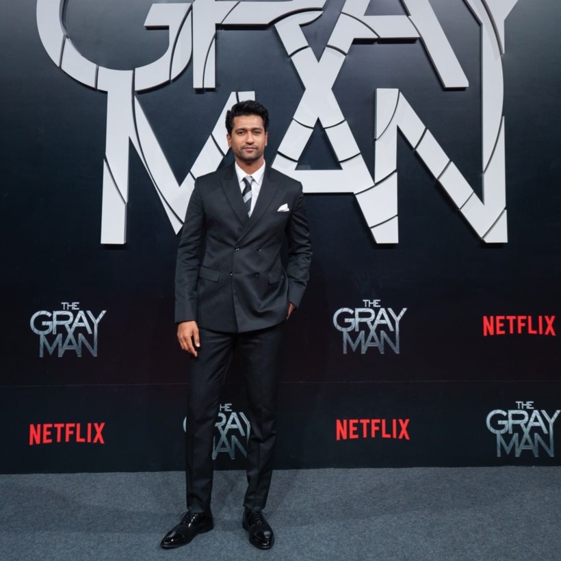 Dhanush Wears Veshti For 'The Gray Man' Mumbai Premiere, Poses