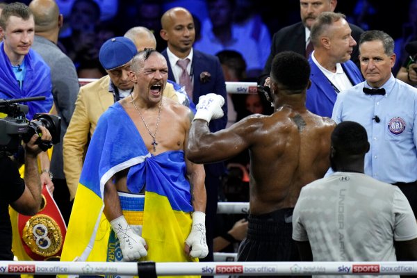 Anthony Joshua and Oleksandr Usyk