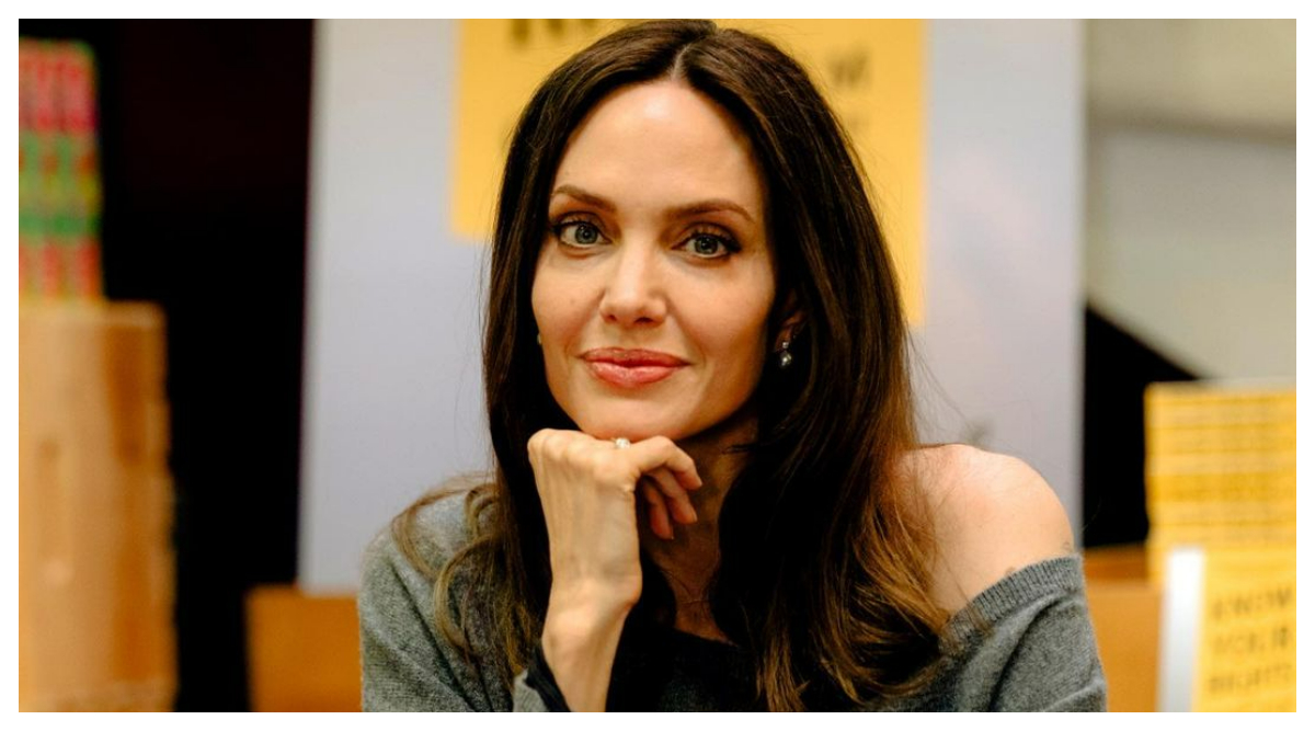 1200px x 667px - Angelina Jolie is a proud mother as daughter Zahara gets admission in  college. See picture | Entertainment News,The Indian Express