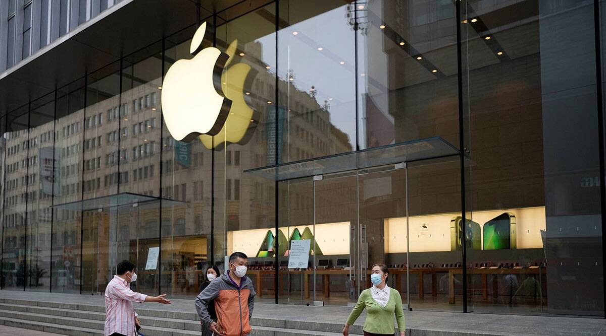 Apple drops mask requirements for most of its corporate workers