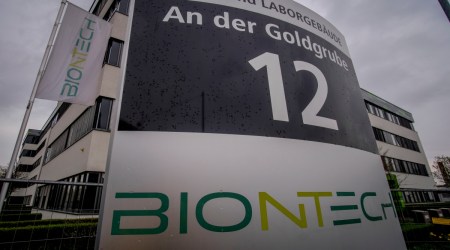 BioNTech expects Omicron-adapted vaccine deliveries as soon as October