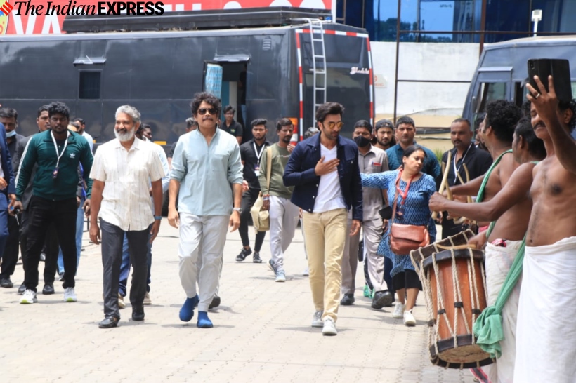 Pics: Ranbir Kapoor, Nagarjuna, SS Rajamouli enjoy traditional meal as they  promote 'Brahmastra' in Chennai