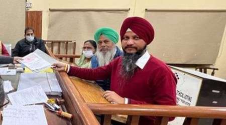 AAP MLA, Toll barrier break through, AAP legislator Karambir Singh Ghuman, toll plaza, Jalandhar, Amritsar, Latest news, Indian Express