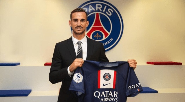 Fabian Ruiz joined PSG on a five-year deal from Napoli . (Source: Twitter/PSG)