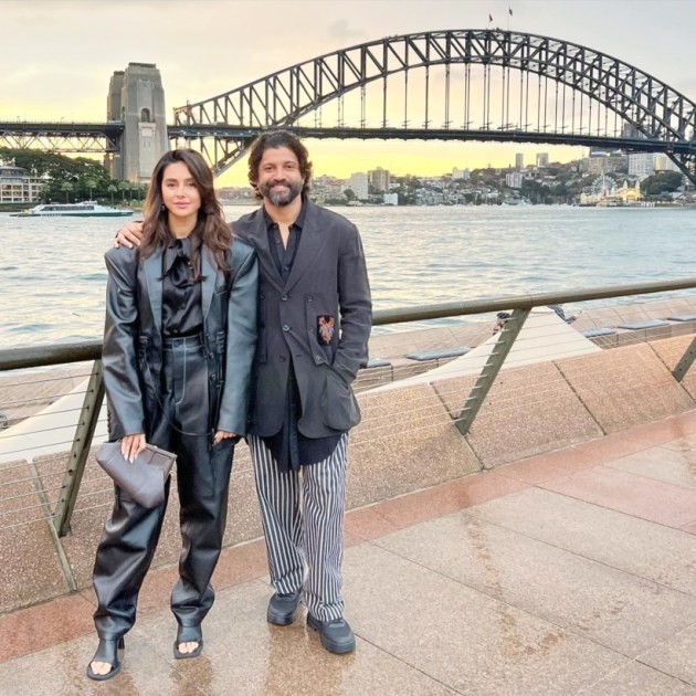 Farhan Akhtar, Shibani photo