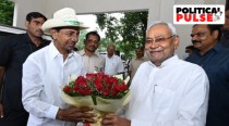KCR, Nitish meet amid mutual praise, talk of 'main front'