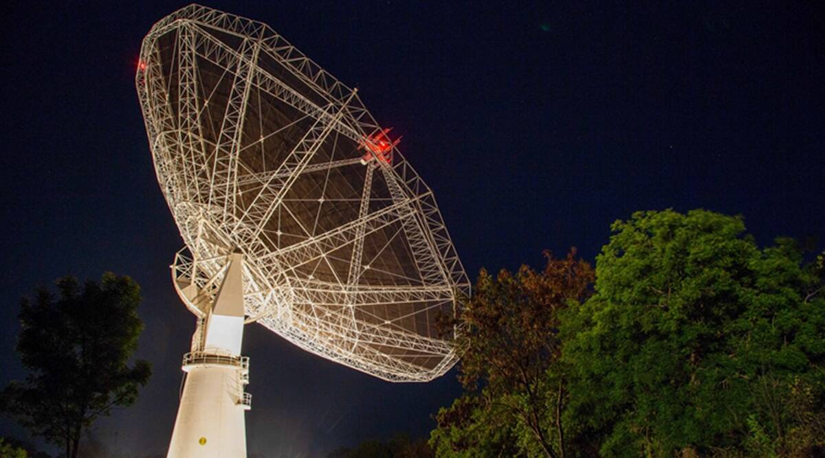 Giant Metrewave Radio Telescope Helps Detect Fossil Radio Galaxy Formed ...