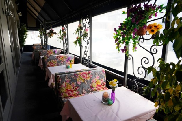 golden girl restaurant, sitcom, food pop up