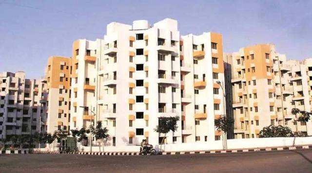 The list of 665 small flats has been uploaded on the website of CHB where outstanding dues are more than Rs 1 lakh in each case. Total dues pending against these 665 allottees are about Rs 8.40 crore.
