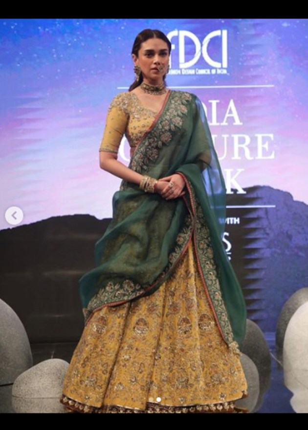 Fashion Design Council (FDCI), India Couture Week 2022, India Couture Week photos, showstoppers India Couture Week, celebs at India Couture Week, India Couture Week 2022 showstoppers, Bollywood celebs India Couture Week 2022, celeb fashion, fashion designers, fashion collection at India Couture Week, indian express news