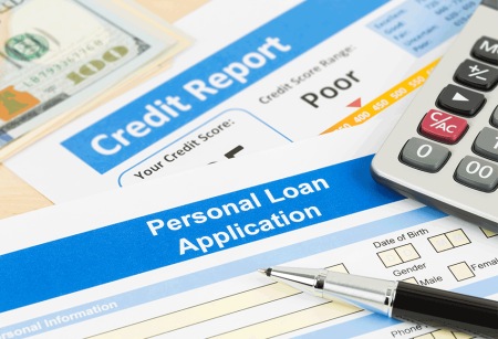 Below are some ways by which you can secure a personal loan online despite having a lower CIBIL score:
