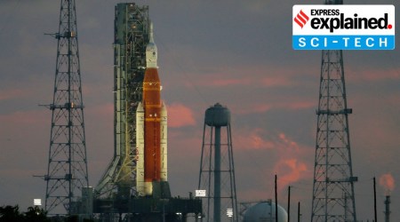 NASA's next-generation moon rocket, the Space Launch System (SLS) , with its Orion crew capsule on top, is readied for launch of the unmanned Artemis 1 mission at Cape Canaveral, Florida, U.S., August 29, 2022. (REUTERS/Joe Skipper)
