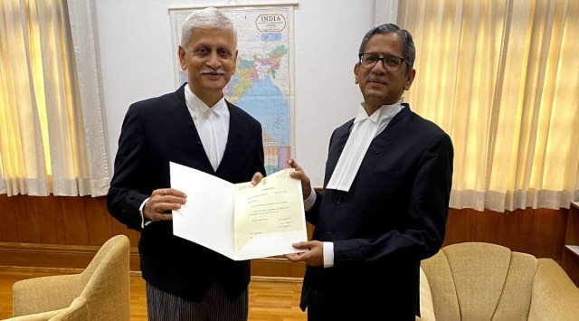 The CJI Thursday personally handed over a copy of his letter of recommendation, dated August 3, to Justice Lalit. (Twitter/@ANI)