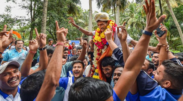 Following his silver medal win at Birmingham 2022, Avinash Sable returned to the SAI South Centre in Bangalore to a rousing welcome. (Photo: PTI)