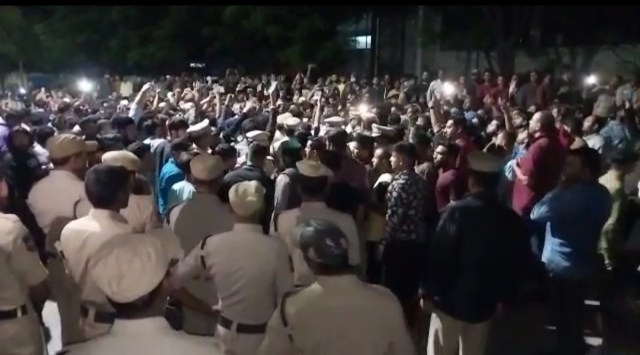 Protests demanding the arrest of BJP MLA T Raja Singh for his alleged derogatory remarks against Prophet Mohammad. (Screengrab)