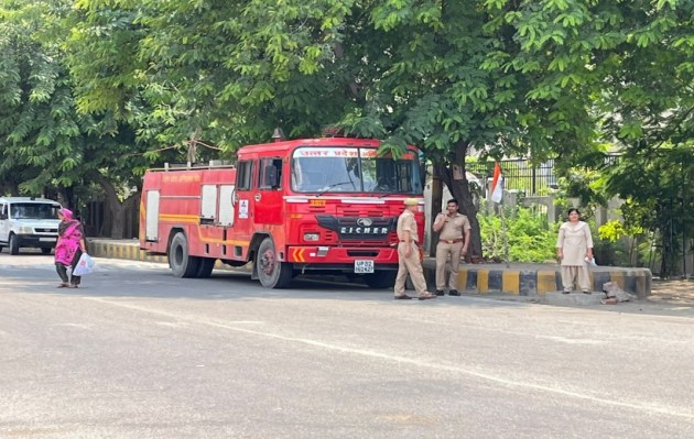 Supertech Twin Tower set for demolition