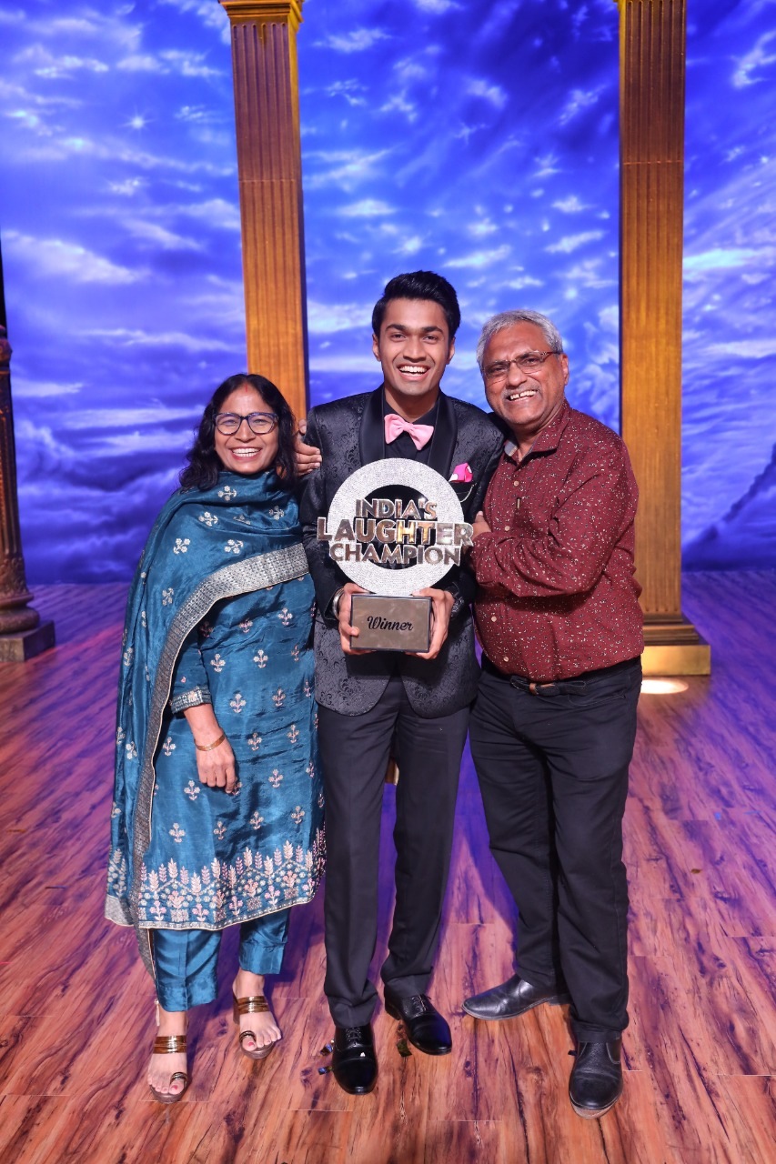 Rajat Sood Wins Indias Laughter Champion Takes Home Rs 25 Lakh See Photos Television News 8873