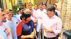 divya kakran manoj tiwari