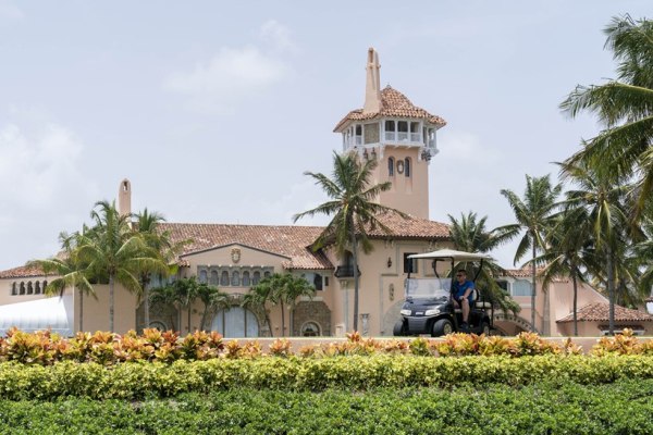Trump, FBI, Mar-a-Lago home
