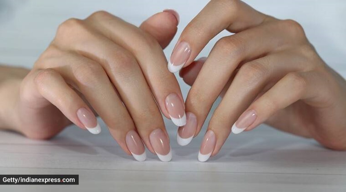 Gel manicure UV light poses possible cancer risk - YouTube