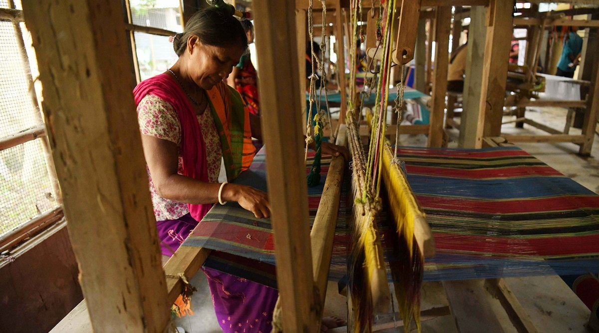 National Handloom Day Telangana weavers to get Rs 5 lakh life