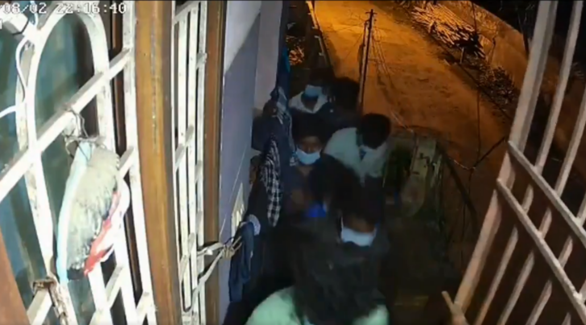 Tamil Nadu 18 men barge into a house, kidnap a woman; 9 held Chennai News