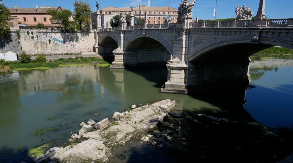 Top climate stories of this week: Italy’s drought exposes ancient ...