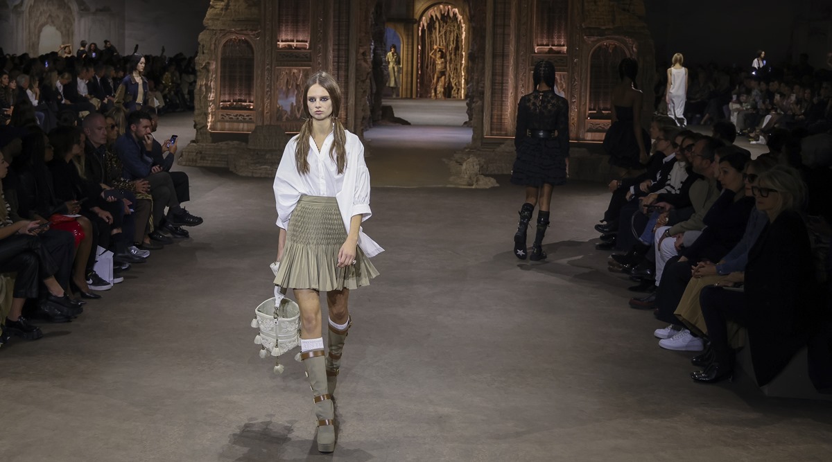 Paris Fashion Week Dior and Saint Laurent Bring Back French Chic  The New  York Times
