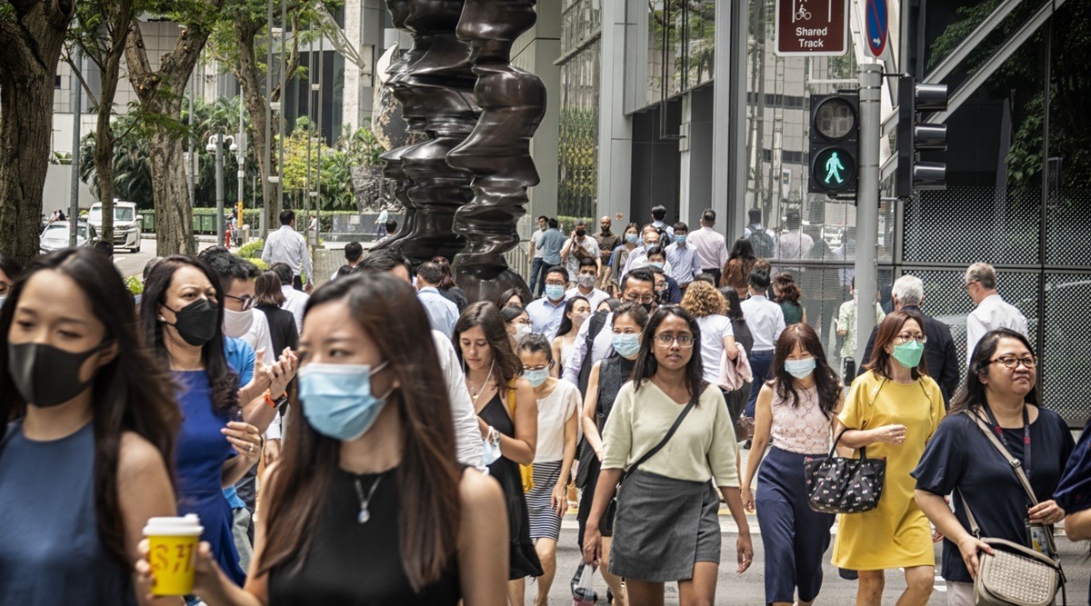 The number of Singaporean citizens has risen 1.6% to 3.55 million.