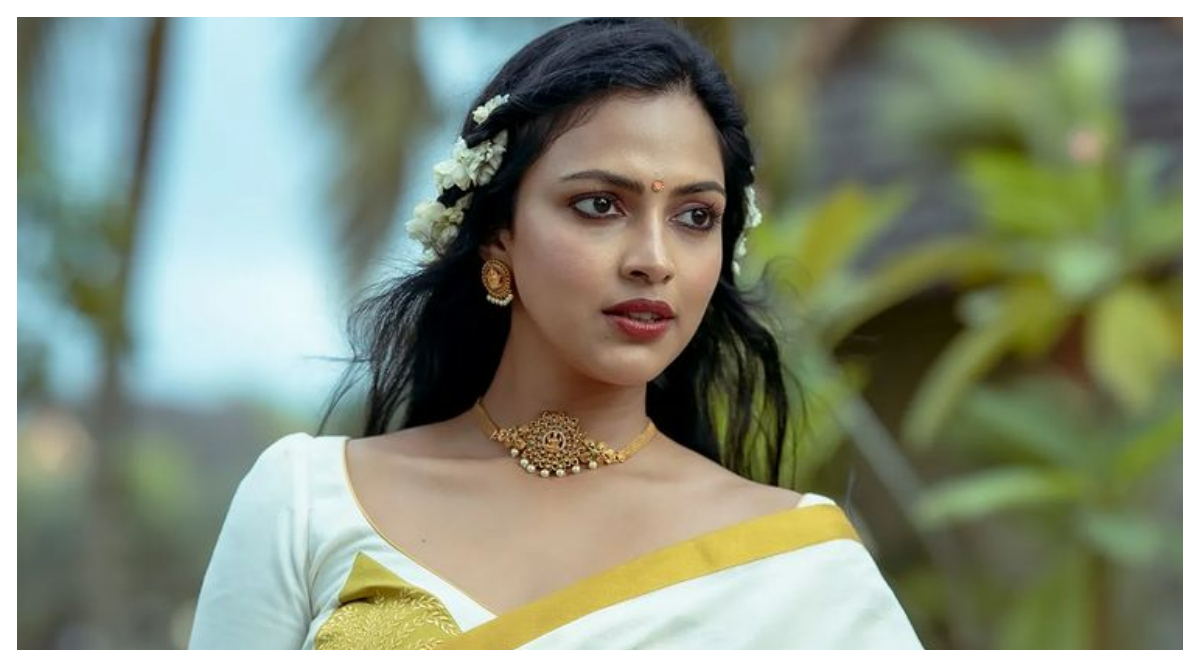 Actor Amala Paul denied entry to Kerala temple, cites 'religious  discrimination' | Malayalam News - The Indian Express
