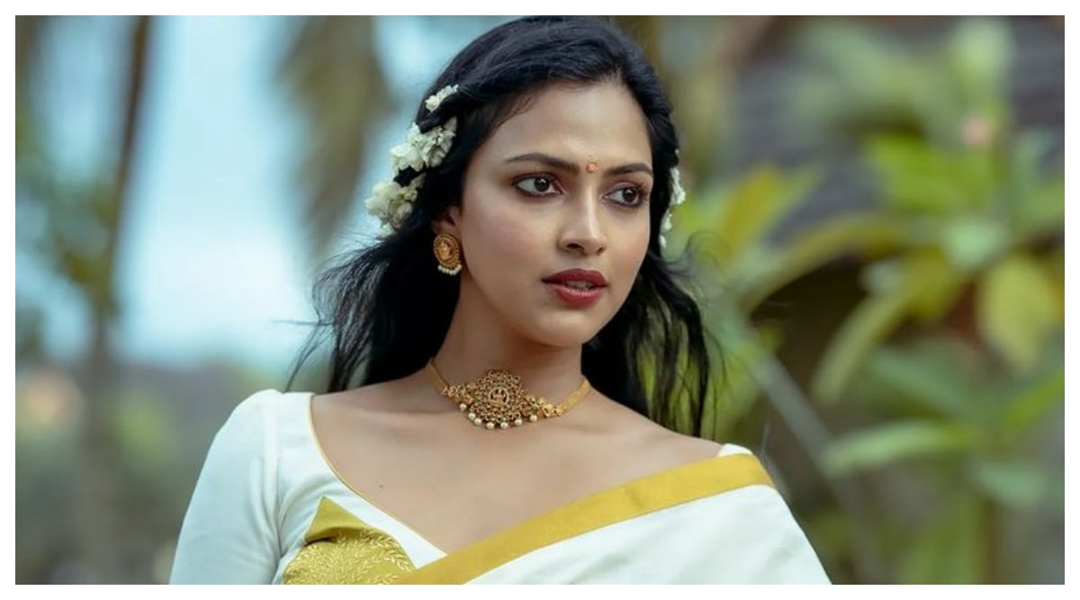 Actor Amala Paul denied entry to Kerala temple, cites religious discrimination Malayalam News