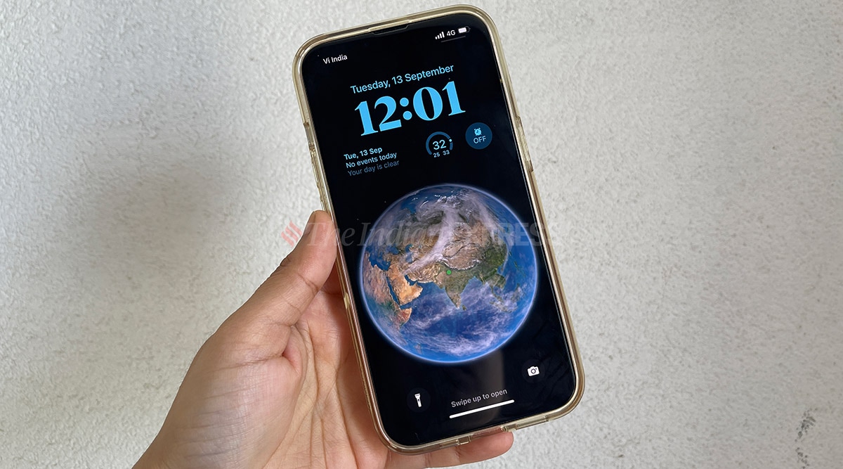 Apple iOS 16 tips and tricks: Customise lock screen to removing photo  background